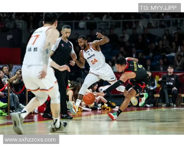 深圳篮球队荣登篮球技术排行榜第三名引发热议 深圳篮球队荣登篮球技术排行榜第三名引发热议